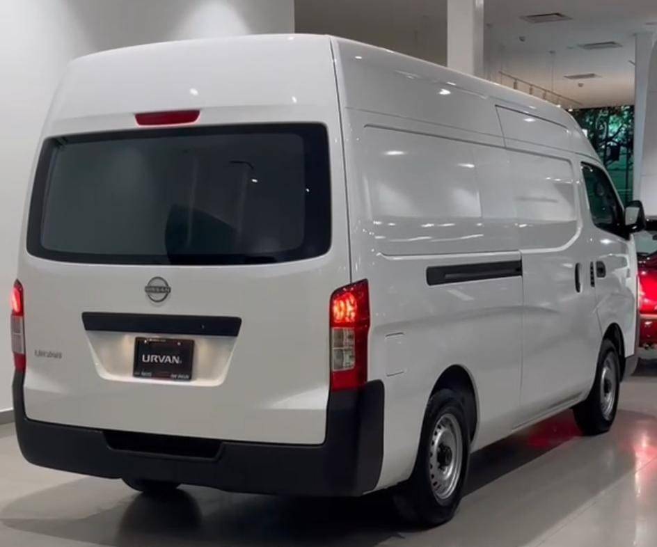 NISSAN URVAN PANEL AMPLIA TM 2024 DE CARGA
